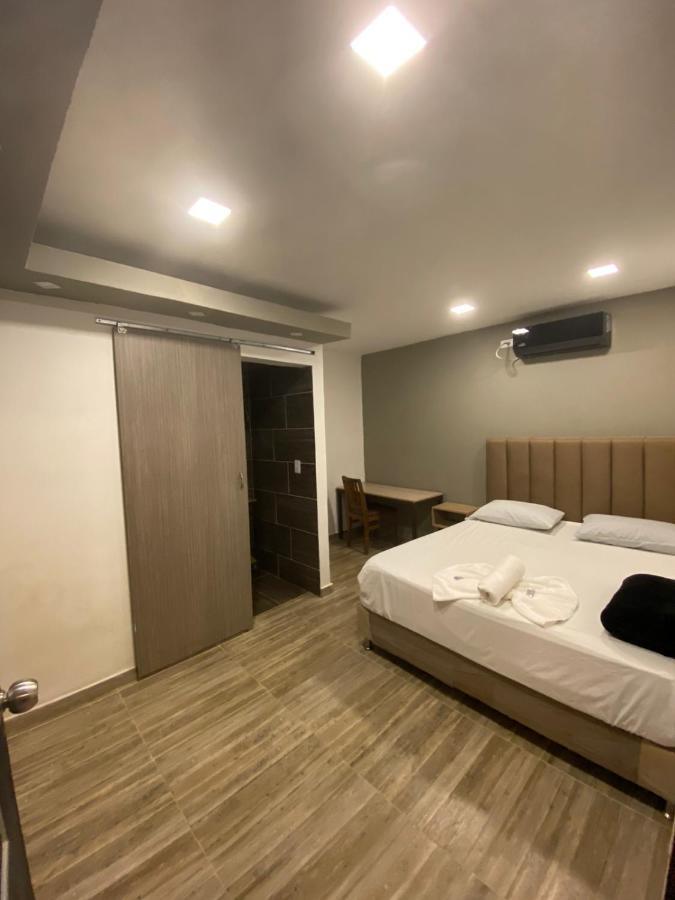 Poblado Living Hotel Medellin Ngoại thất bức ảnh